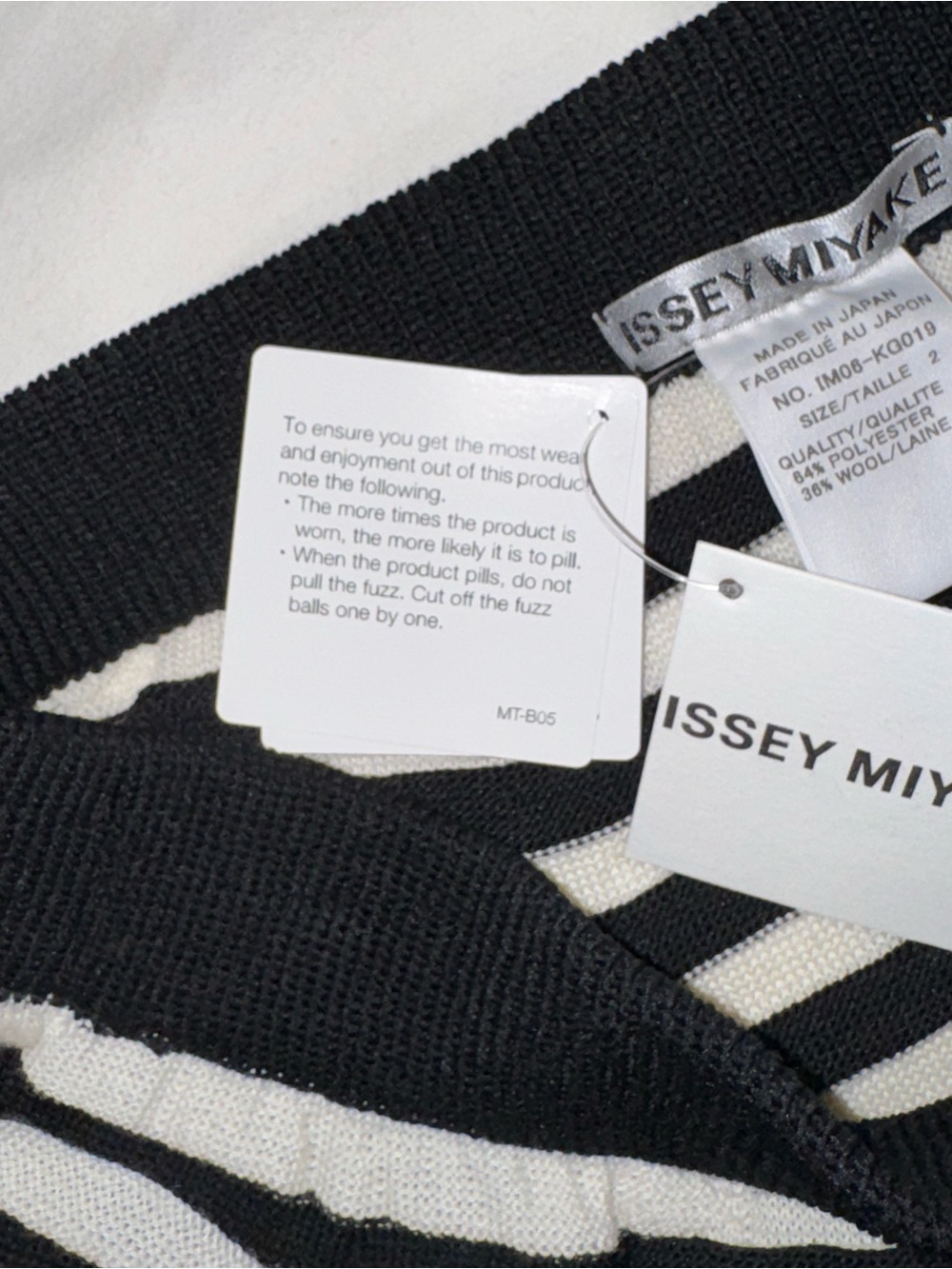 Issey Miyake Black and White Striped A-Line Midi Skirt - Picture 9 of 16